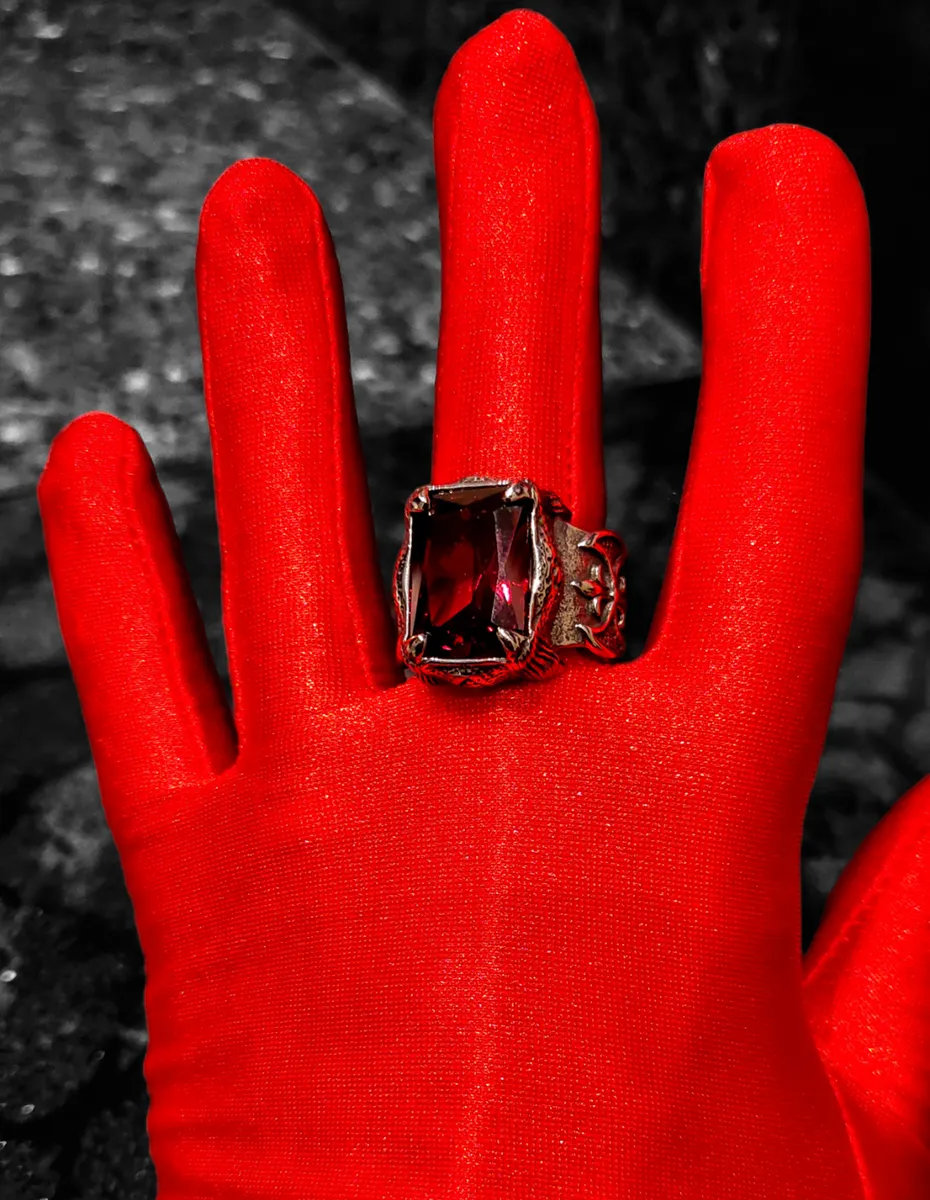 ROYAL BEAUTY STEEL RING