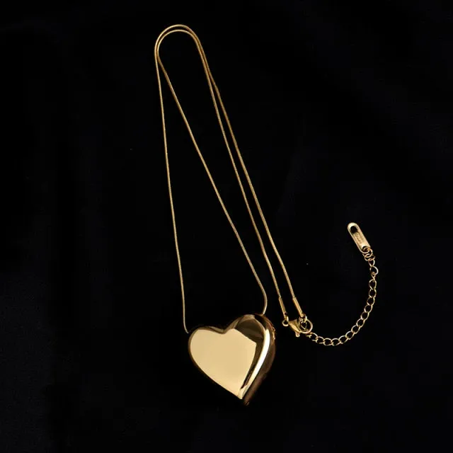 Stylemein - Heart Pendant Necklace | Heart Shape Pendant
