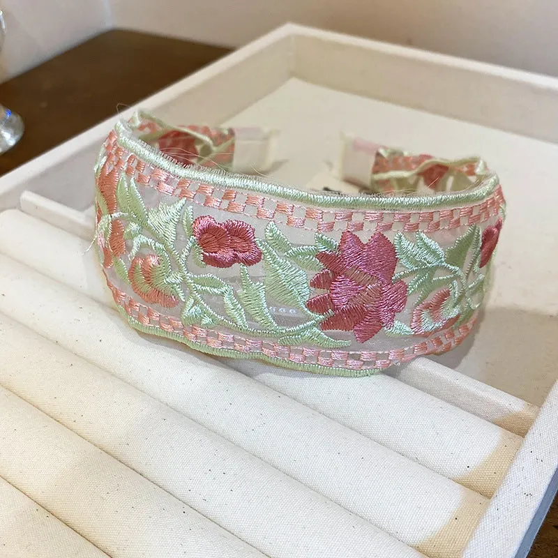 TEEK - Light Green Acrylic Flower Embroidered Headband