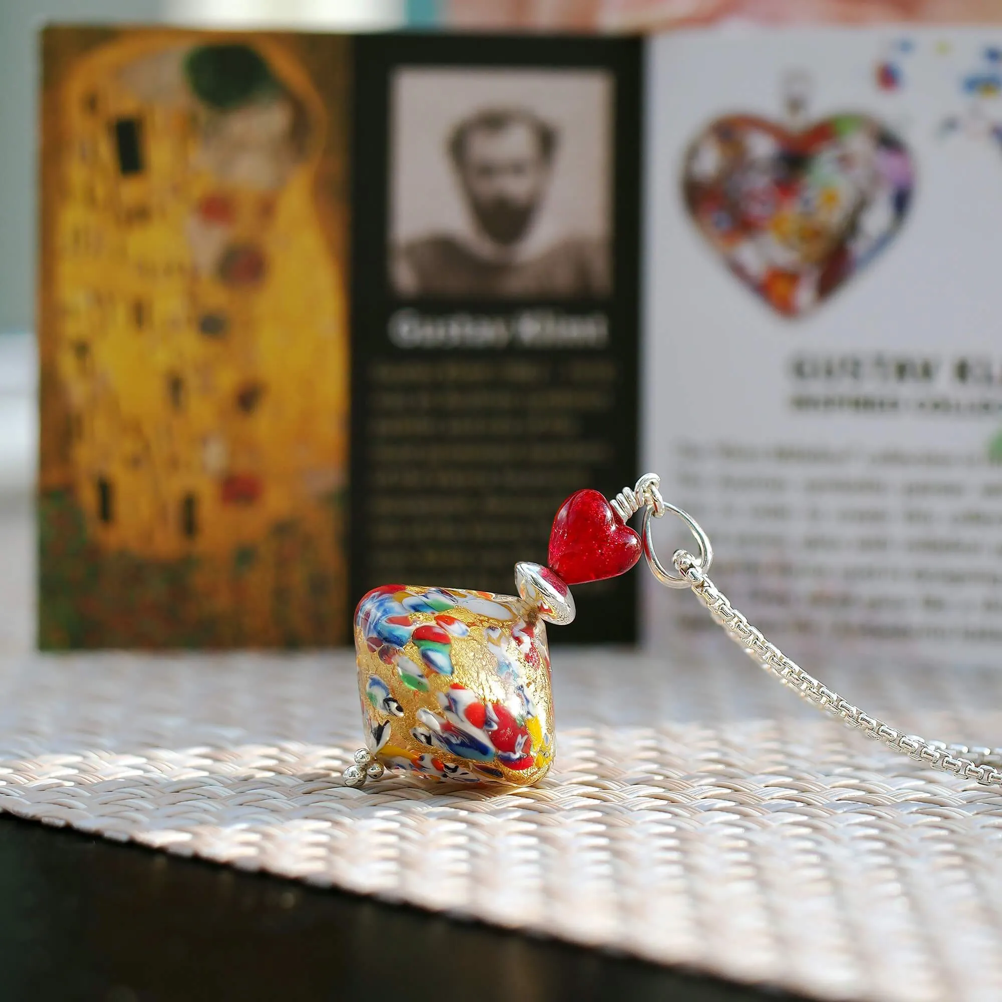 The Kiss Elegance Gold Necklace