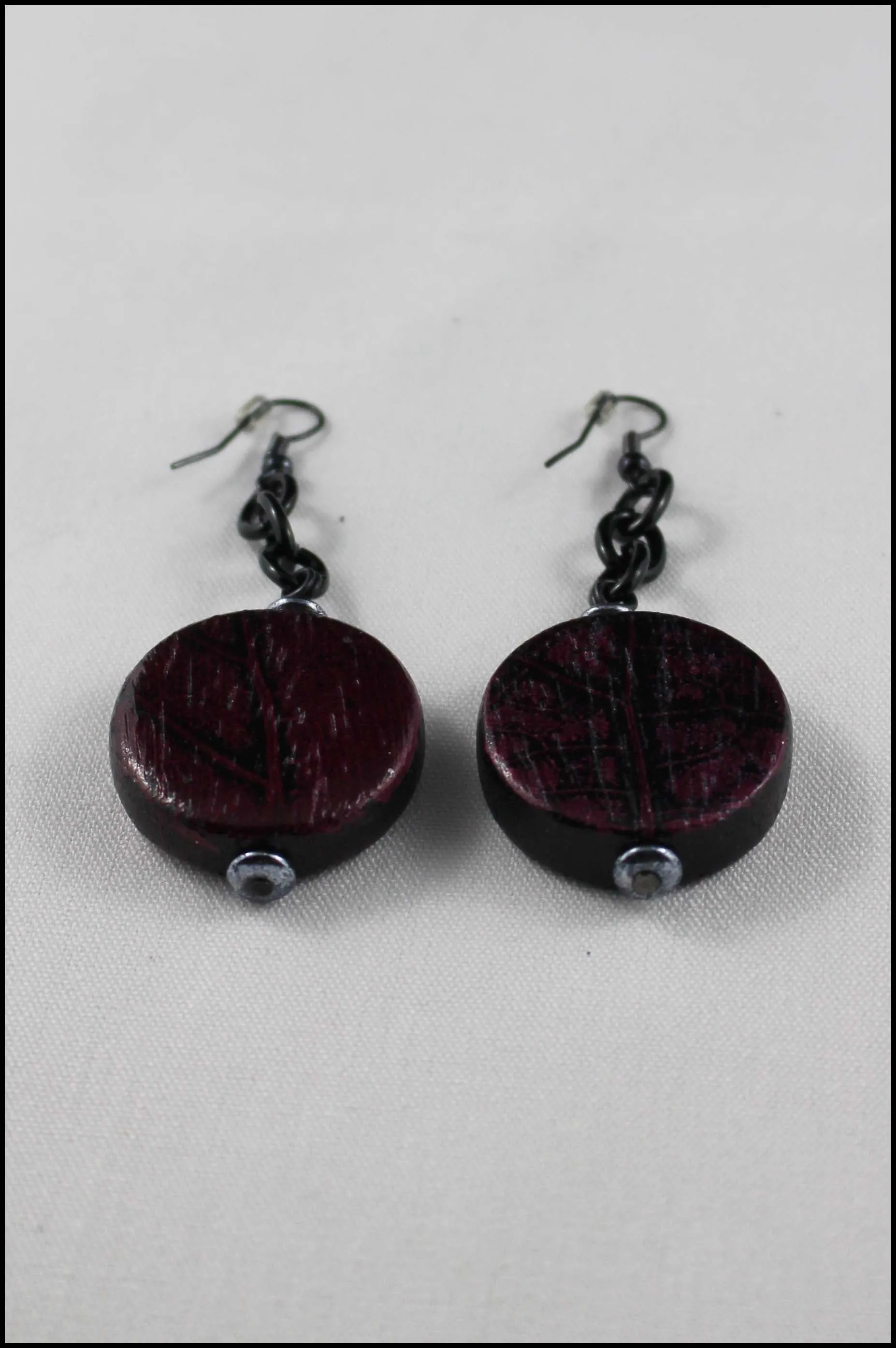 Wood Leaf Motif Drop Earrings